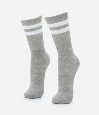 Meia Cano Alto em Algodão com Textura Canelada e Listras