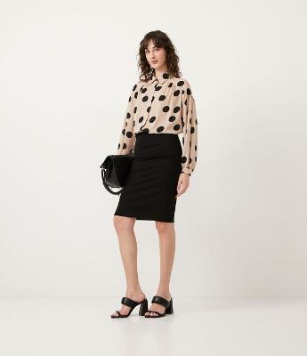 Saia Reta em Viscose com Fechamento em Zíper