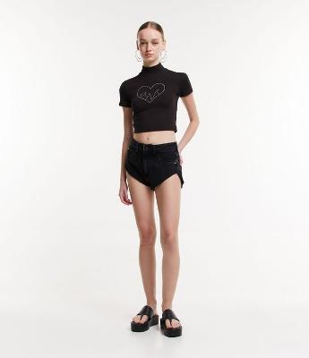 Short Jeans Super Cavado com Bolsos