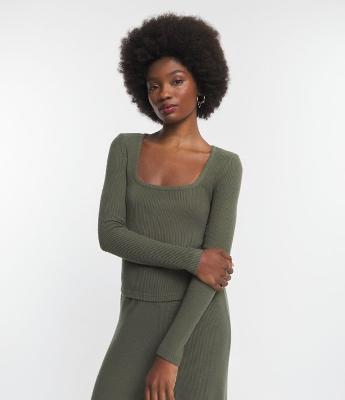 Blusa Curta Texturizada com Decote Quadrado