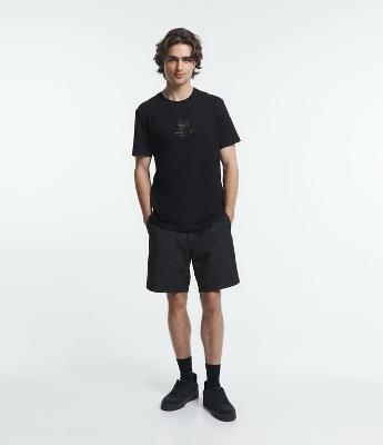 Bermuda de Passeio em Flamê com Textura e Bolsos