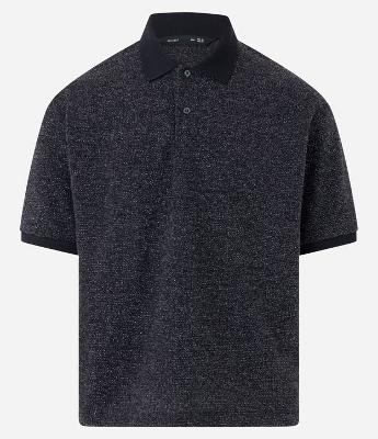 Polo Texturizada em Tricô com Fio Metalizado