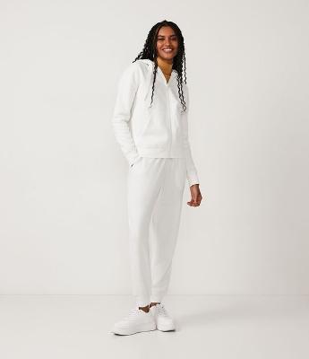 Calça Jogger em Moletom com Cós Elástico e Amarração