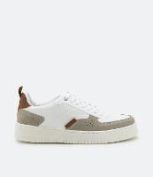 Tênis Street Cano Baixo com Recortes Contrastantes - 1