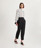 Calça Reta em Crepe com Pregas - 1