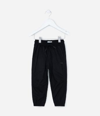 Calça Infantil em Sarja com Bolsos e Recortes - Tam 1 a 5 anos