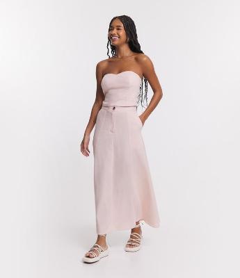 Saia New Midi em Linho com Bolsos