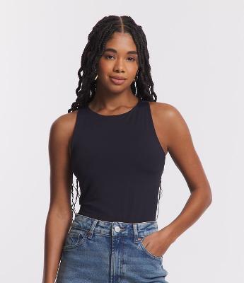 Blusa sem Manga em Microfibra com Decote Halter