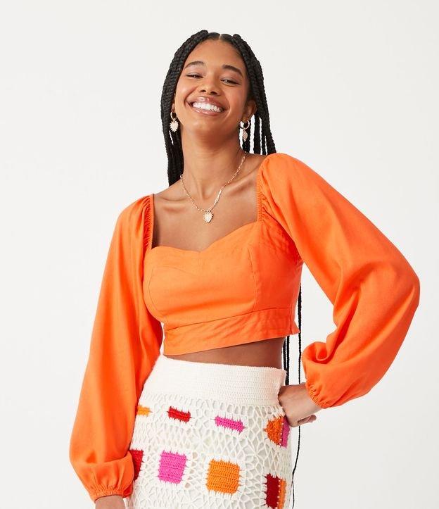 Blusa Cropped em Linho com Manga Bufante e Lastex nas Costas - 1