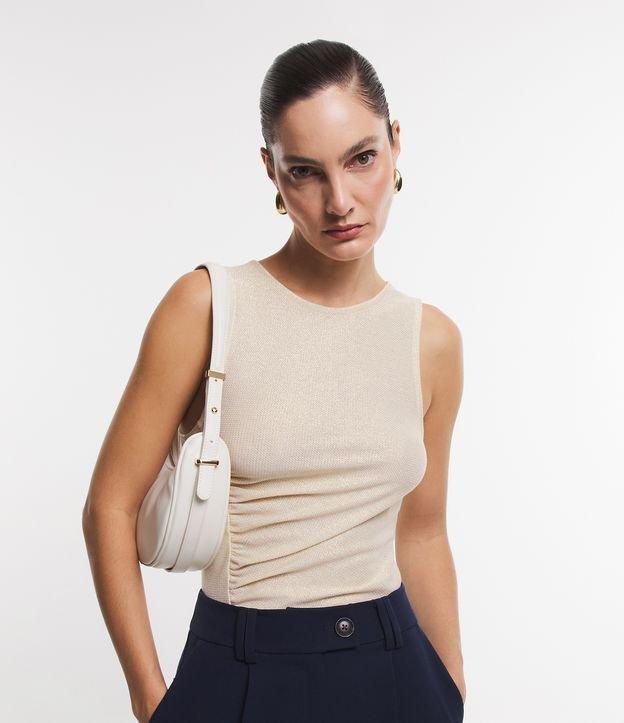 Blusa sem Manga em Viscose com Fio Metalizado e Drapeado Diagonal - 1