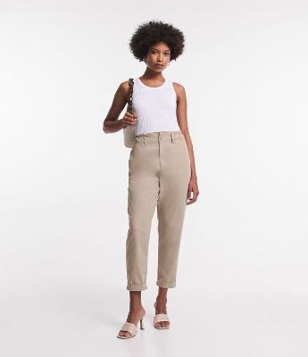 Calça Baggy em Sarja com Cós Largo e Botão