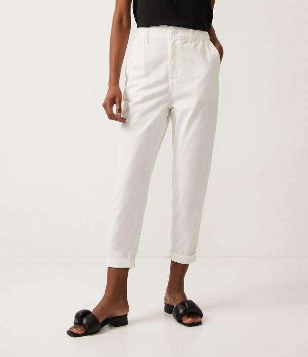 Calça Baggy em Sarja com Cós Largo e Botão - 3