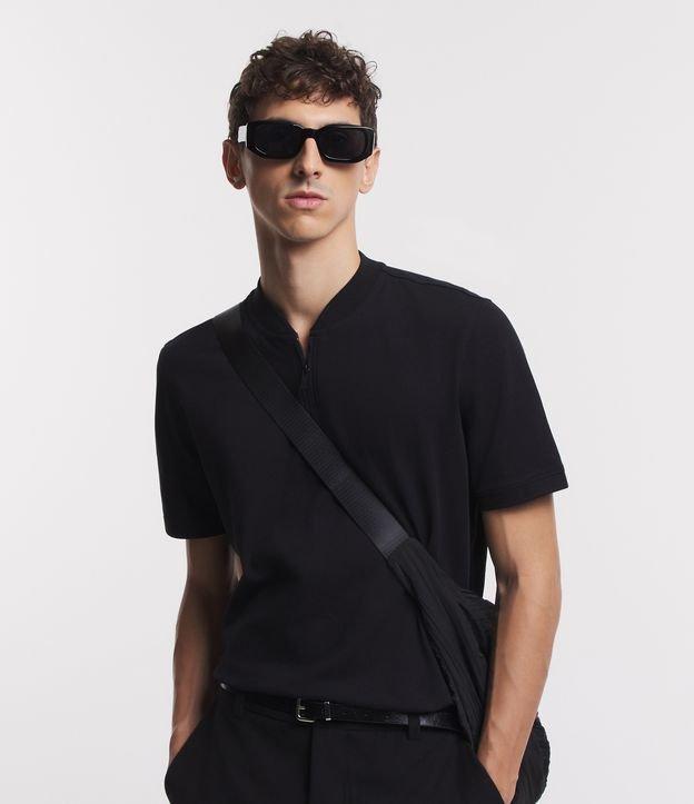 Polo Slim em Meia Malha com Zíper na Gola - 1