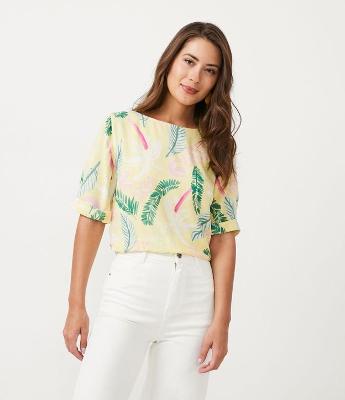Blusa em Viscolinho com Estampa de Folhagem