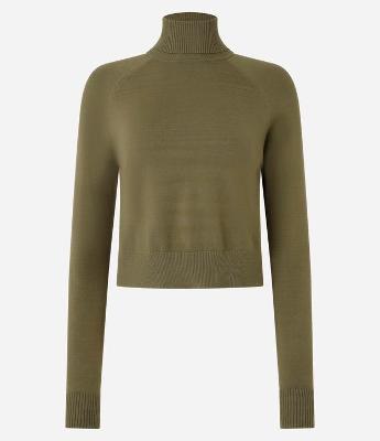 Blusa em Tricô com Gola Alta e Manga Longa