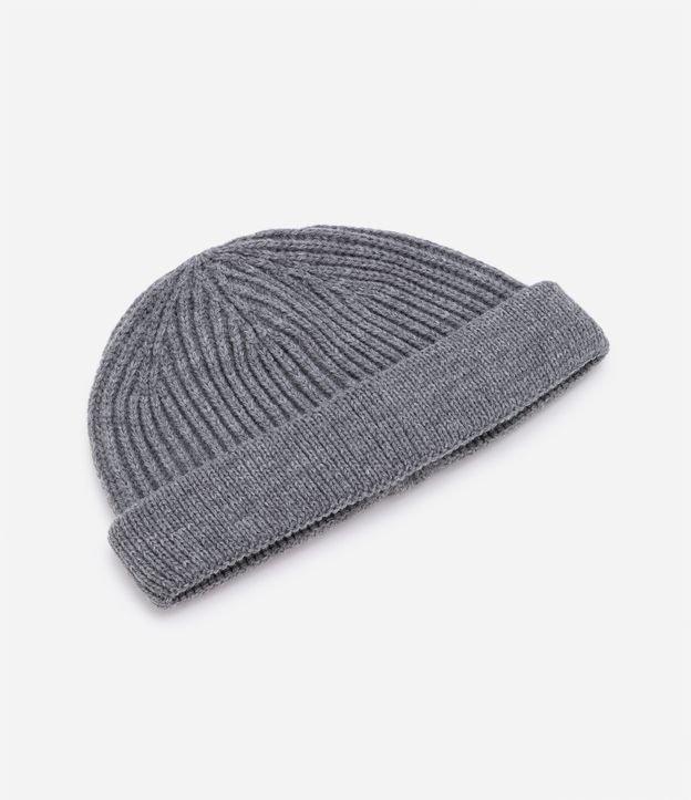 Touca em Tricô com Dobra na Barra e Texturas - 1