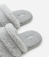 Pantufa Fechada com Gomos e Textura Peluciada - 2