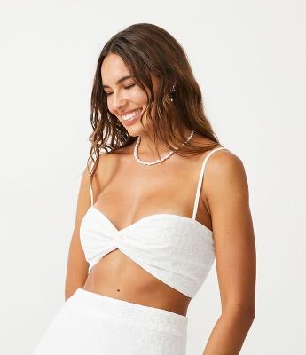 Blusa Regata Cropped em Laise Texturizado com Torcido no Busto