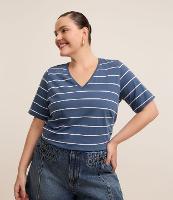 Blusa com Gola V e Estampa Listrada Curve & Plus Size - 2