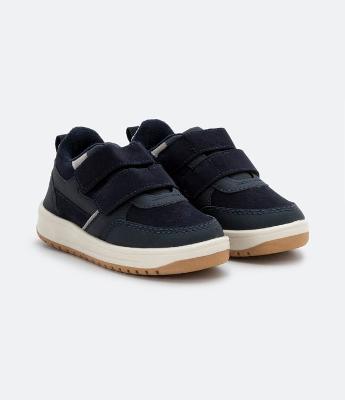 Tênis Infantil com Recortes e Velcros - Tam 20 ao 27