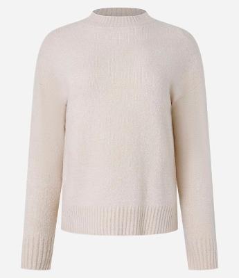 Suéter em Tricô Texturizado com Cava Deslocada