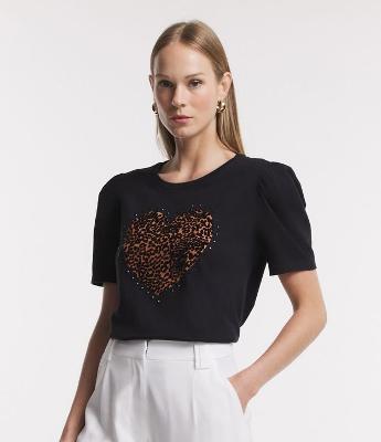 Blusa em Meia Malha com Manga Bufante e Estampa Coração Animal Print Onça