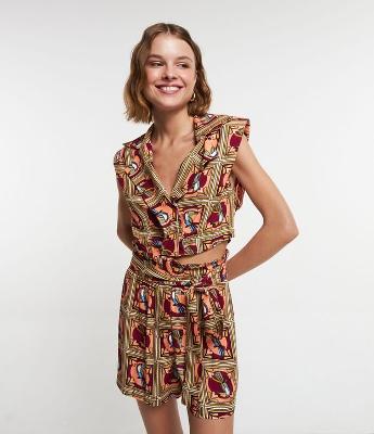 Blusa Cropped em Viscose com Estampa de Tucanos