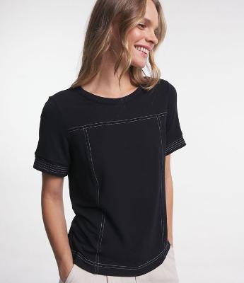 Blusa em Viscose com Costura Contrastante