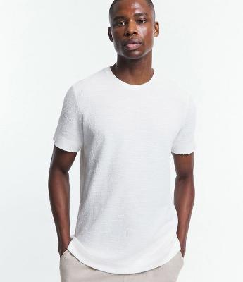 Camiseta Regular em Malha Texturizada