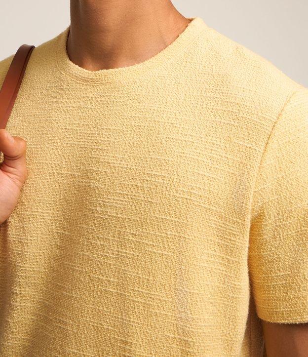 Camiseta Regular em Malha Texturizada - 2