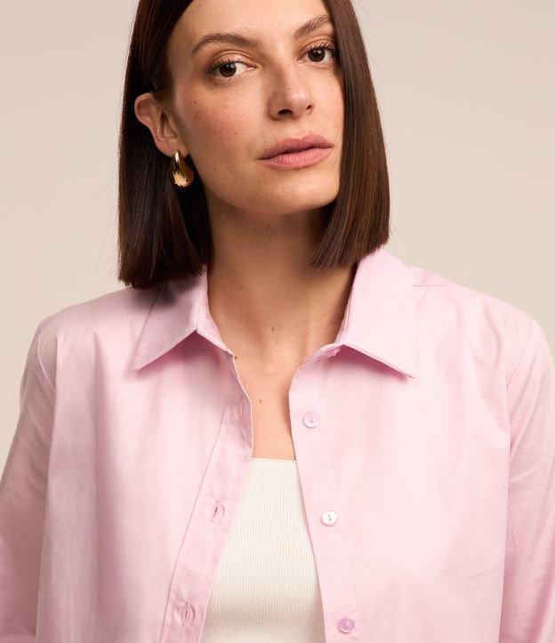 Camisa em Tricoline com Abotoamento e Punho Largo - 2