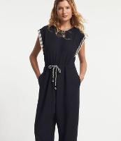 Macacão em Viscose com Cava em Retilínea e Amarração na Cintura - 1