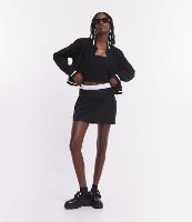 Saia Curta em Alfaiataria com Bolso Cargo e Cós Cueca - 1