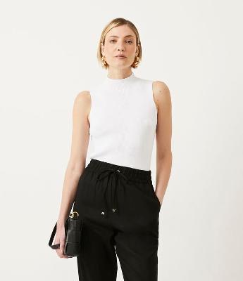 Blusa Regata Básica em Tricô com Gola Alta