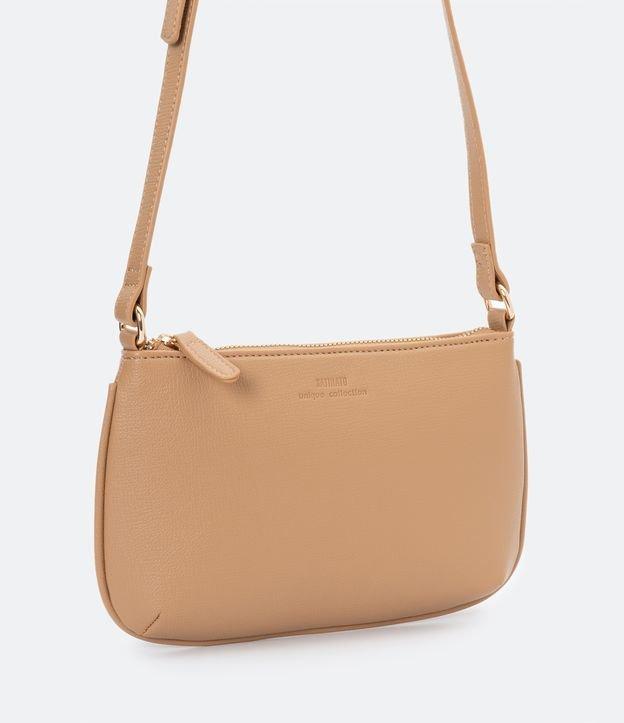 Bolsa Transversal Baguete Texturizada - 2