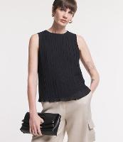 Blusa Sem Manga em Chiffon Plissado - 1