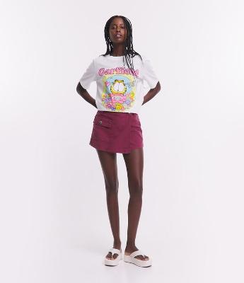 Short Saia em Sarja Transpassada com Bolso Cargo