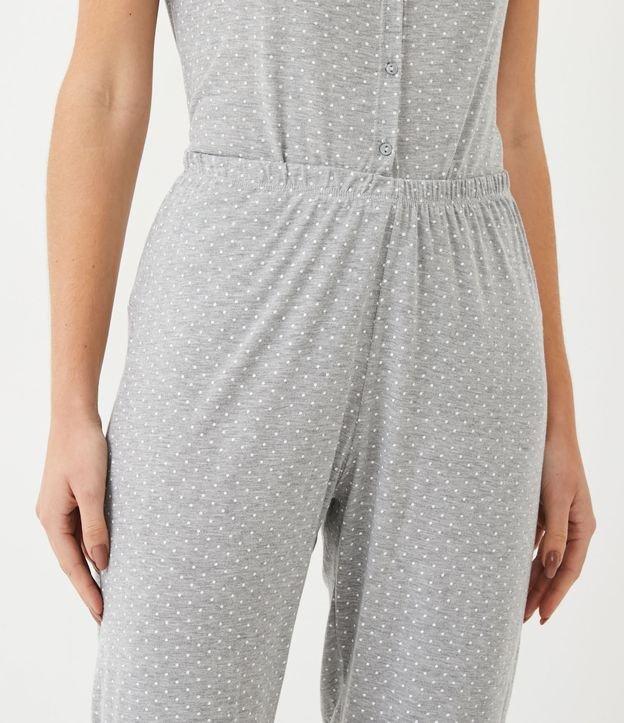 Pijama em Viscolycra com Blusa Manga Curta e Calça Capri - 2