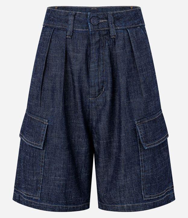 Bermuda Jeans com Pregas e Bolsos Cargo - 2