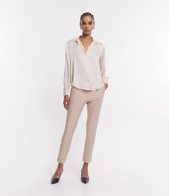 Calça Cigarrete em Algodão Satin com Cós Elástico