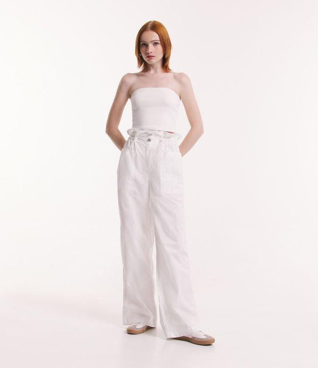Calça Wide Leg em Sarja Leve com Puxador no Cós Franzido - 2