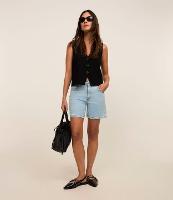 Short Jeans Clássico com Cintura Média - 3