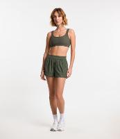 Bermuda Esportiva em Poliéster com Textura de Furinhos - 1