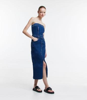 Vestido Midi Jeans com Fenda Frontal e Recorte