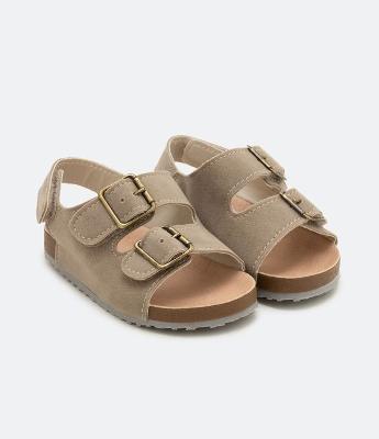 Sandália Infantil com Fivelas - Tam 20 ao 27