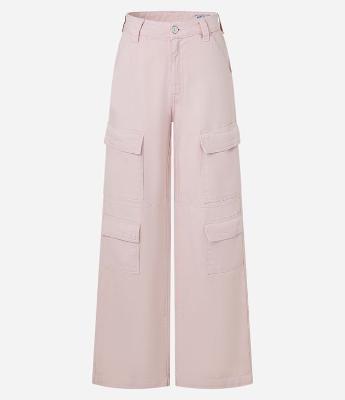 Calça Wide Leg em Sarja com Cintura Alta e Bolsos Cargo