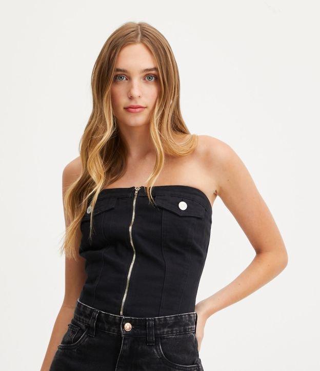 Blusa Cropped em Jeans com Decote Tomara que Caia e Barra a Fio - 1