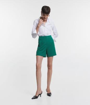 Short Alfaiatado Cintura Alta com Pences e Bolsos