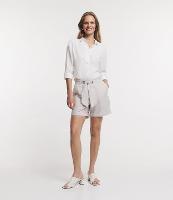 Bermuda Clochard Cintura Média em Sarja Listrada com Amarração - 1