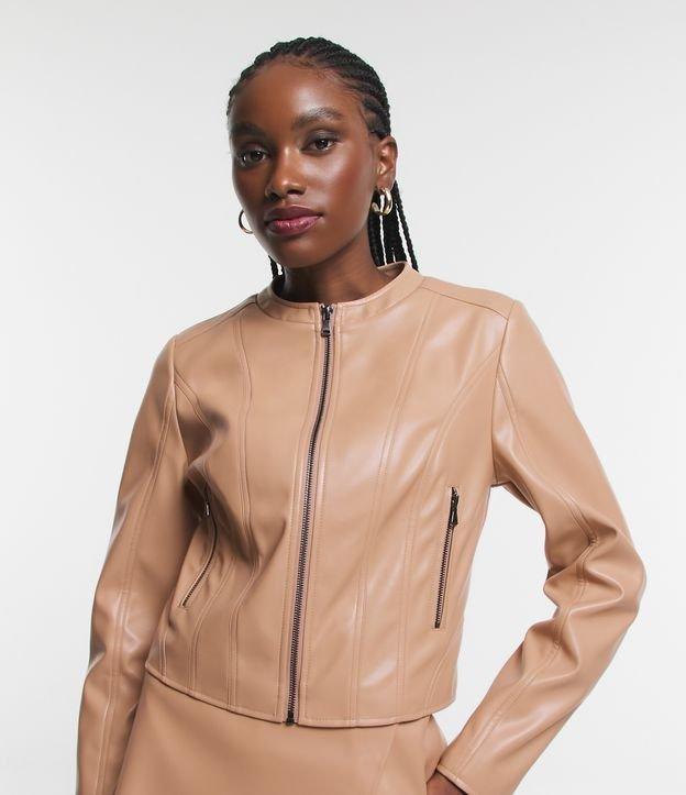 Jaqueta Básica em Pu com Zíper Tratorado - 1